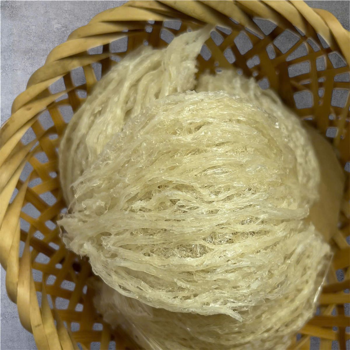 Yến rút lông nguyên tổ